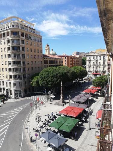 Historic Castle District Apartment | Suite Relax