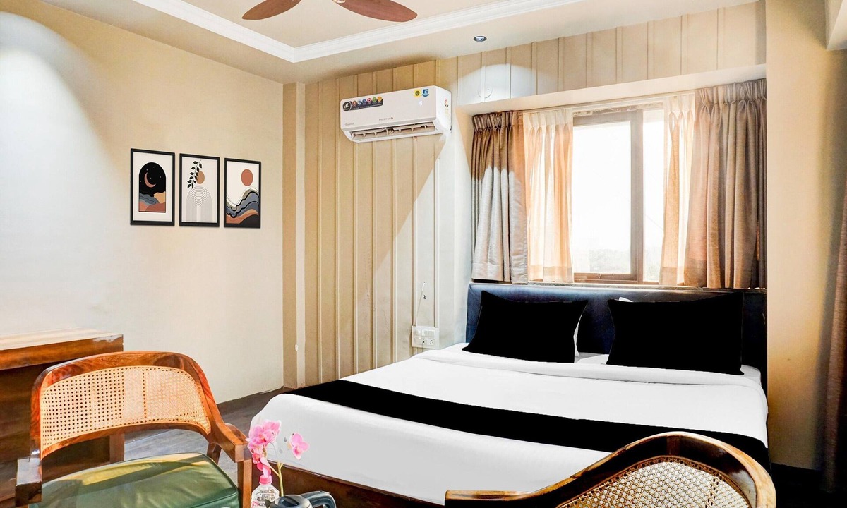 Clover Park House | Suite Viman Nagar Downtown Cilantro