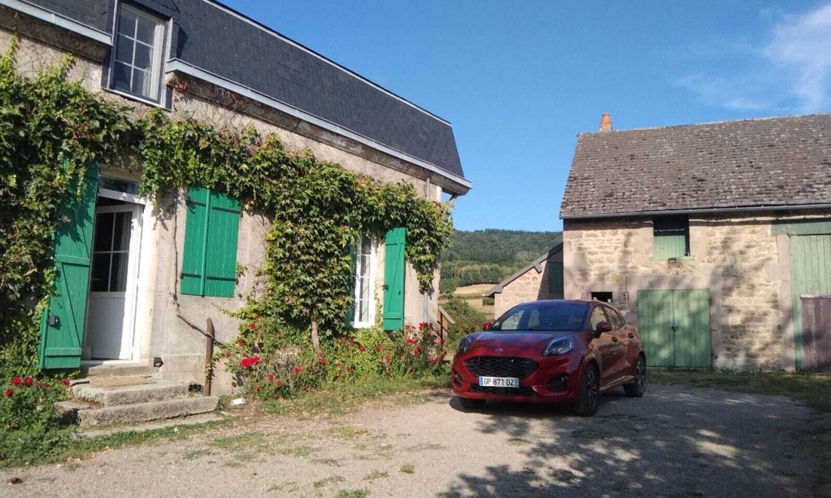 Brion Bed & Breakfast | Suite with a panoramic terrace, 10 minutes from Autun, in the heart of Morvan Park
