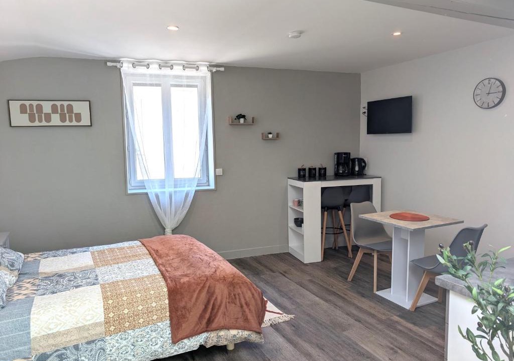 Chazey-sur-Ain Apartment | Suites de la Plaine, proche CNPE Bugey et PIPA