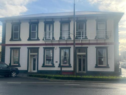 Waimate House | Sullivans backpackers