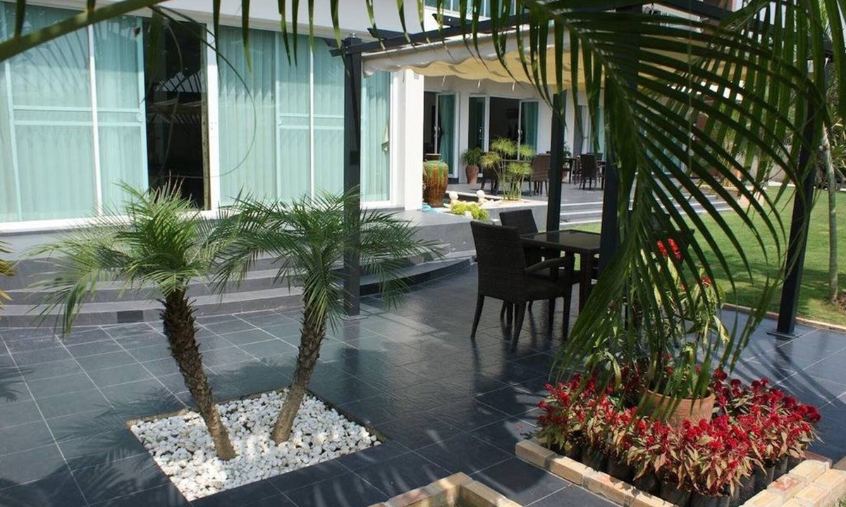 Sing Buri Hotel | Sumali Villa