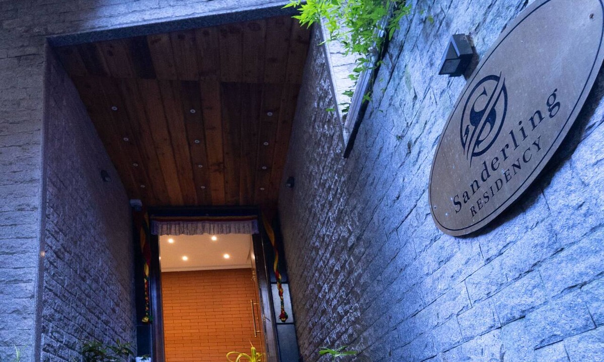 Darjeeling Hotel | SUMITEL SANDERLING