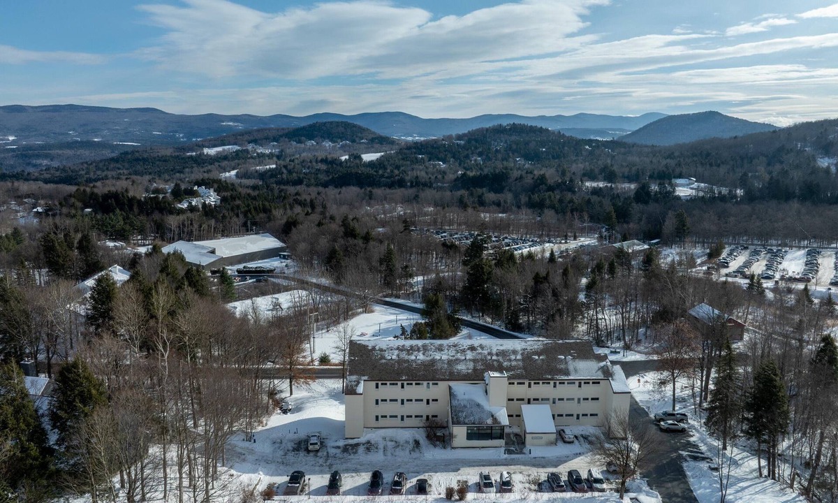 Warren Condo | Summer Haven Hideaway