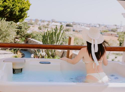 Perissa Villa | Summer House Collection - A Secluded Getaway