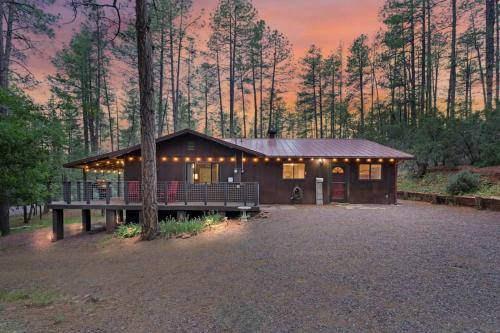 Strawberry House | Summers Rest Mountain Cabin in the Pines