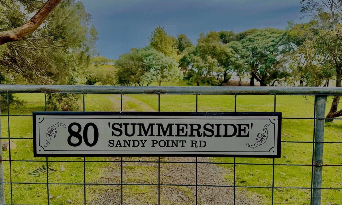 Sandy Point House | Summerside Stay 3 Pay 2 Winter Special