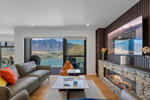 Frankton House | Summit Haven – Centre | 5BR New Build | 2 Spas