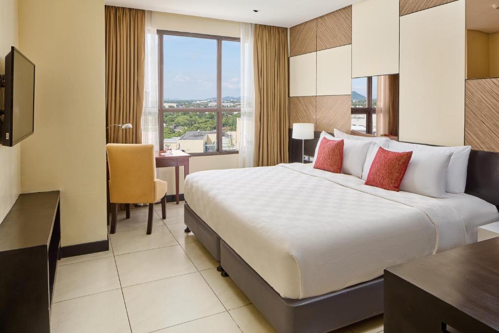 Tacloban Hotel | Summit Hotel Tacloban