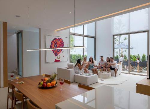 Si Sunthon Villa | Sumptuous Duplex Pool Villa 3BR in Newly Built LuxPride 4 L12 Residence