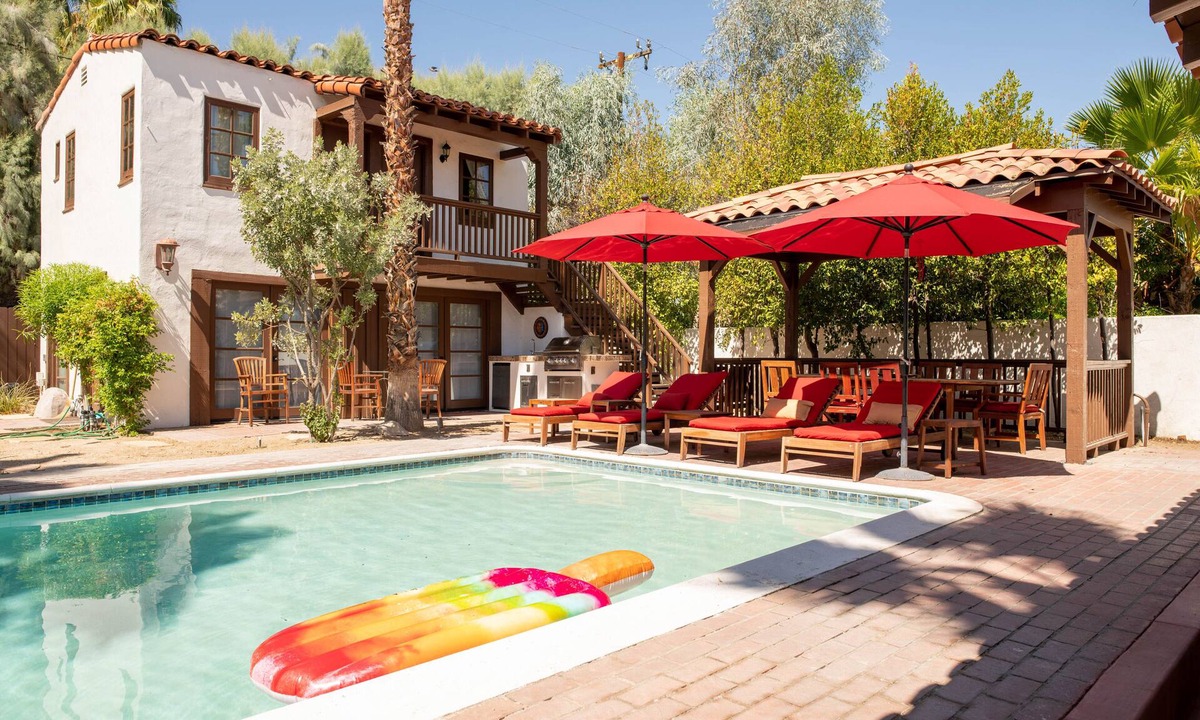 The Mesa Villa | Sun-drenched Villa with Pool, Space and Authentic Charm!
