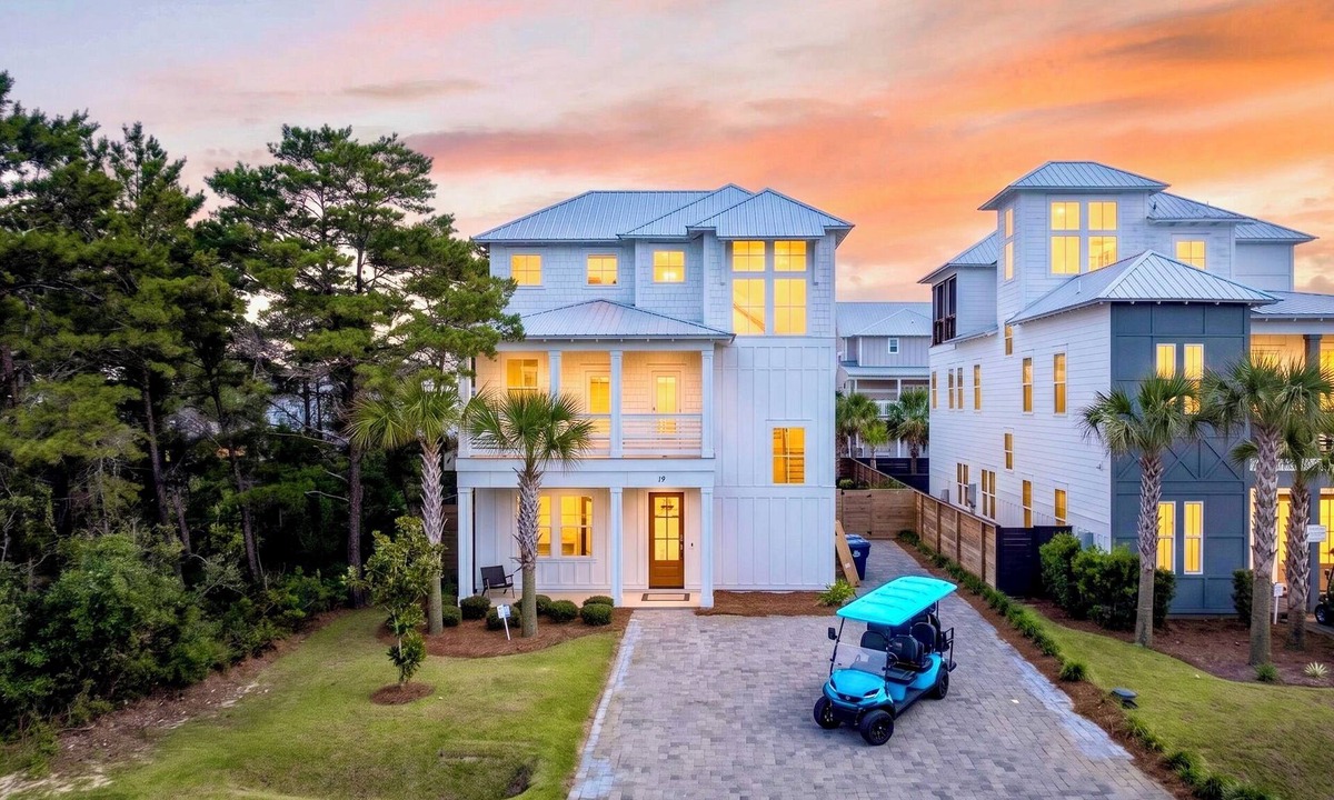 Miramar Beach House | Sun Drift: Private beach steps away, Heated pool, FREE golf cart, Bunk Rooms