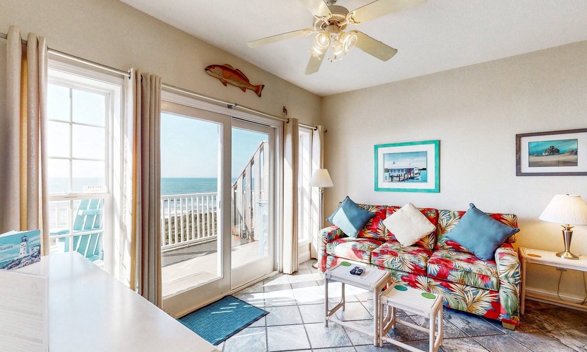 Hatteras Condo | Sun-kissed beachfront condo with central AC, pool/hot tub access