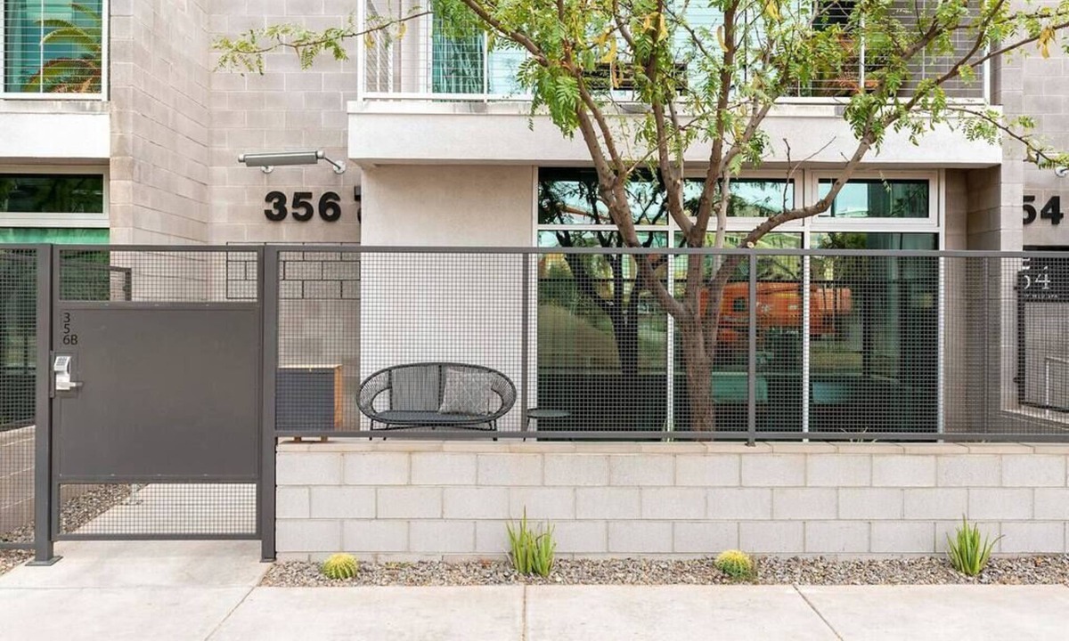 Riverside Apartment | Sun's Studio apartment with Pool!
