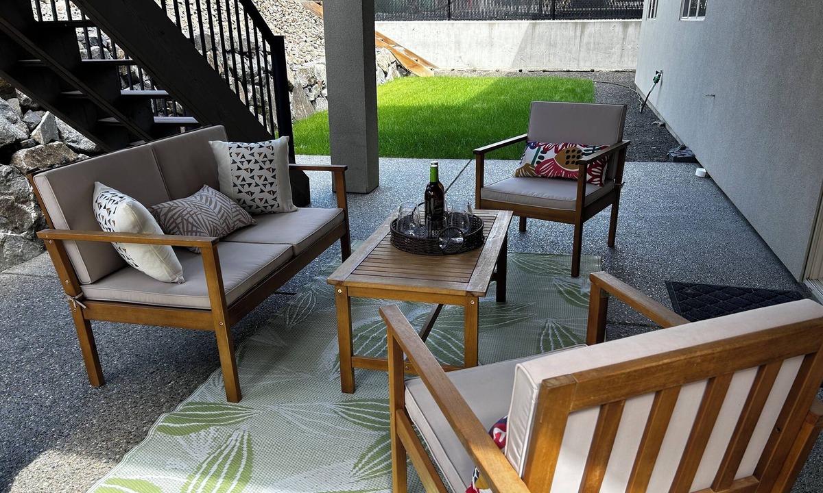 Foothills House | Sun & Slopes Okanagan Getaway