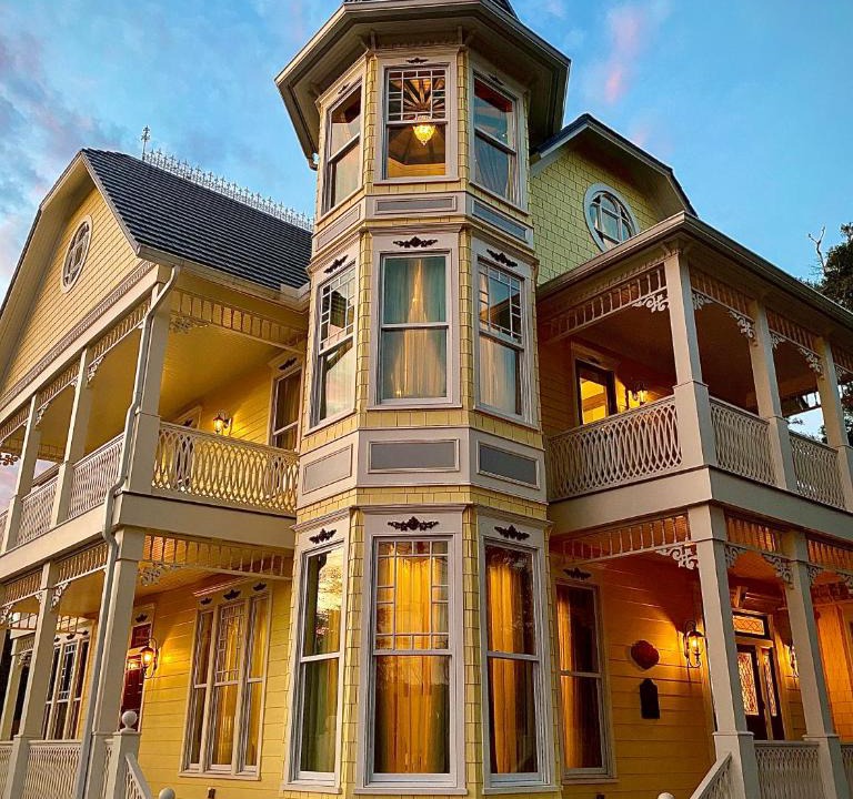 De Funiak Springs Hotel | Sunbright Inn