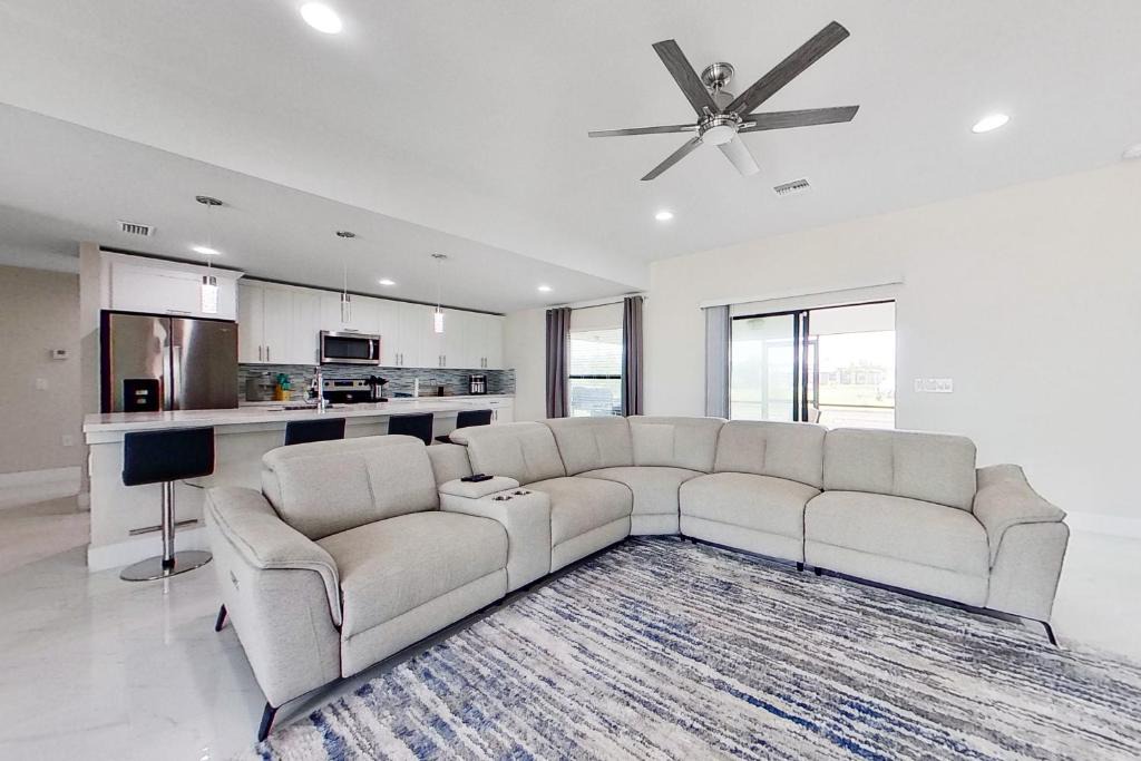 Cape Coral House | Suncoast Style