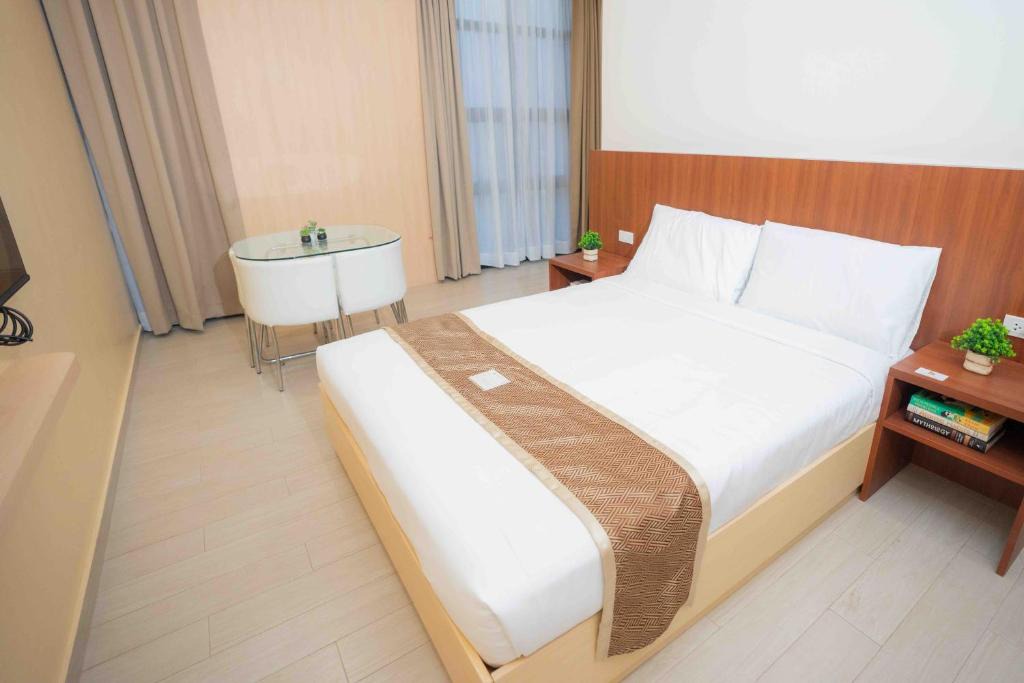 Naga Hotel | Sundaze Hotel