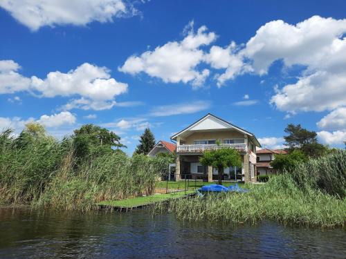 Szantod Villa | Sunny Beach Villa