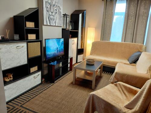 Willebringen Apartment | Sunny Days Cozy and Comfortable Apartment