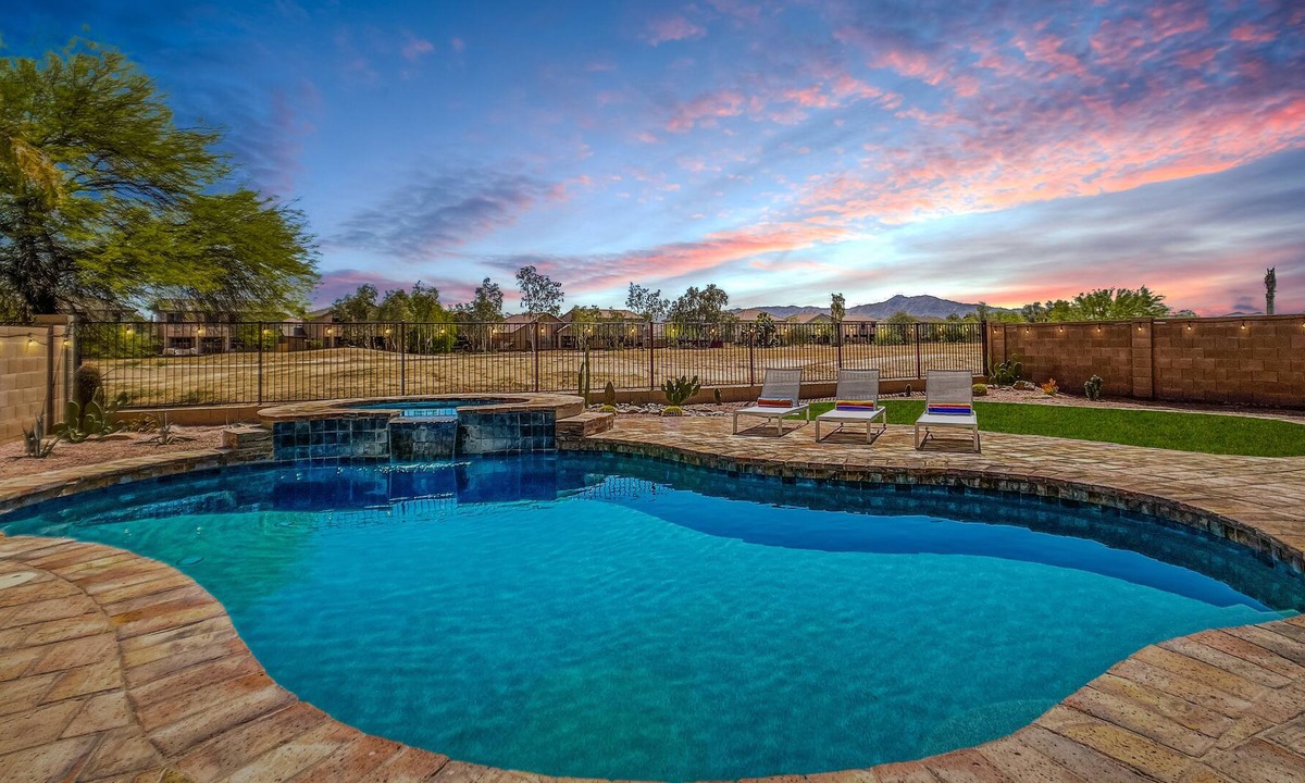 Laveen Village House | SUNNY HAVEN modern luxury VIEW home GATED, heated POOL, SPA, gas BBQ / firepit
