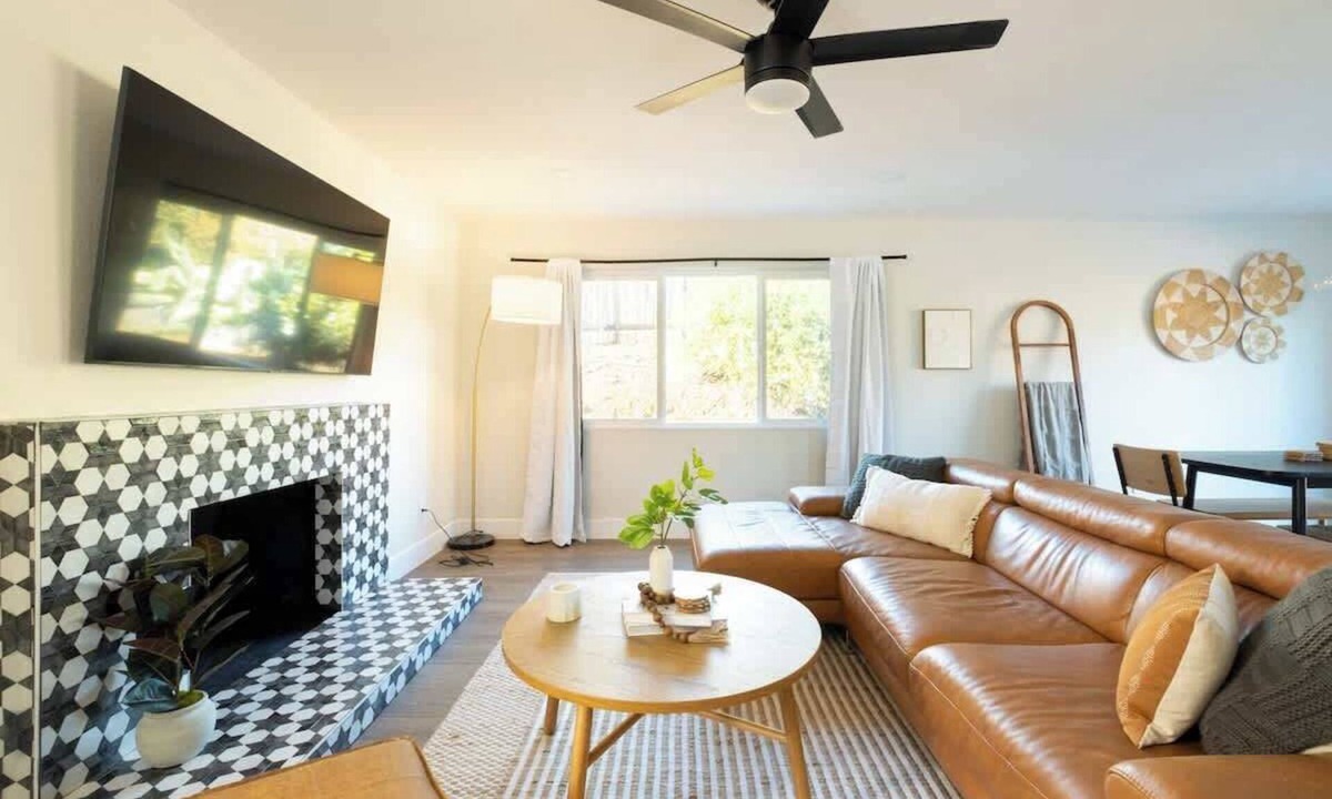 San Carlos House | Sunny & Spacious 3BR Retreat w/Parking & A/C