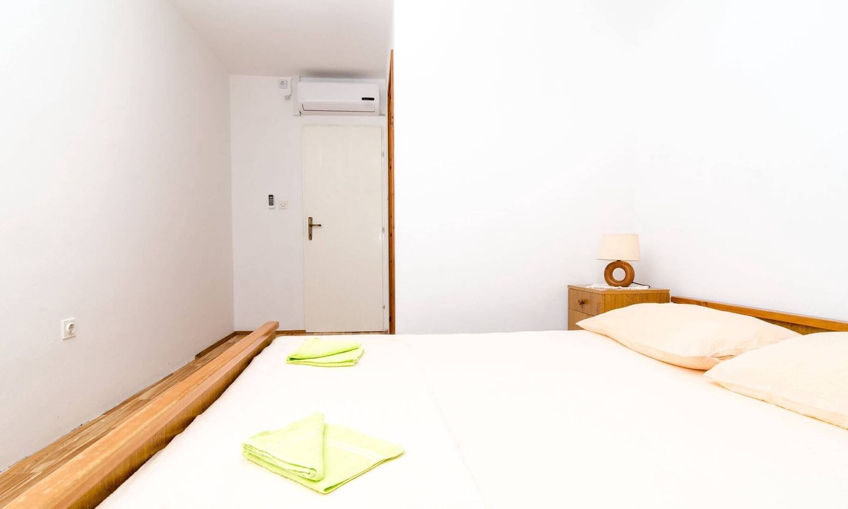 Saplunara Apartment | Sunny studio on Mljet island 2
