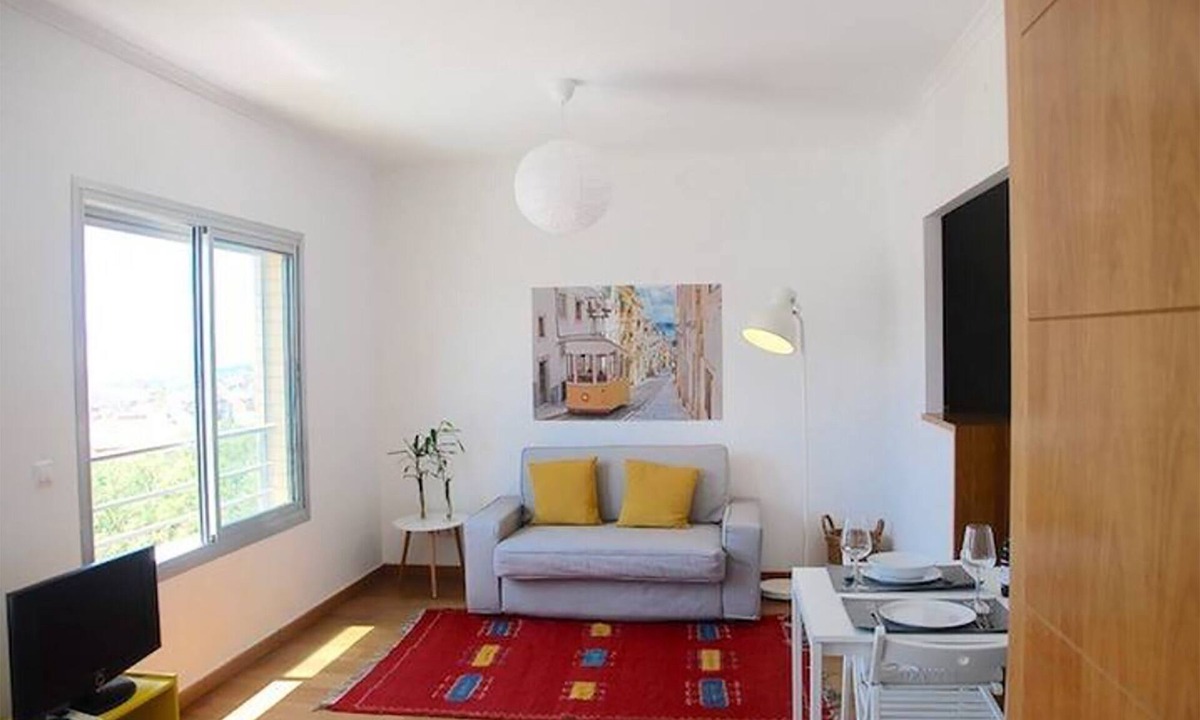 Santa Isabel Apartment | Sunny studio with a city view