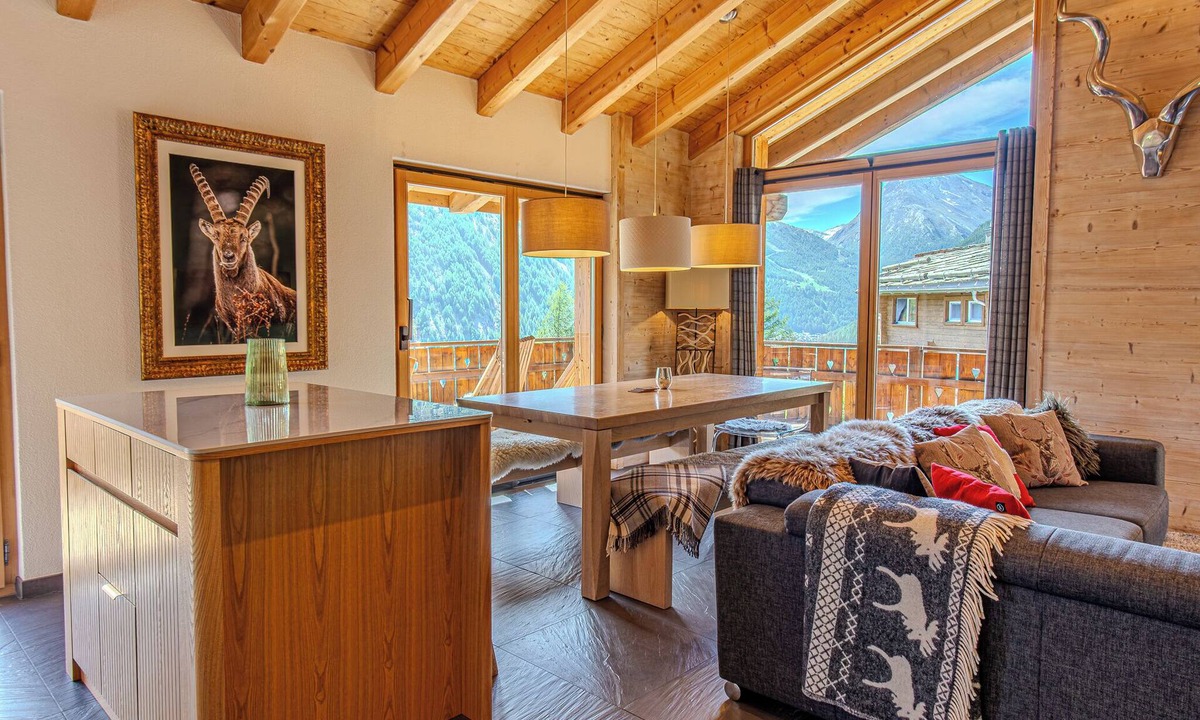 Saas-Fee Ski Chalet | Sunny, stylish and well equipped chalet