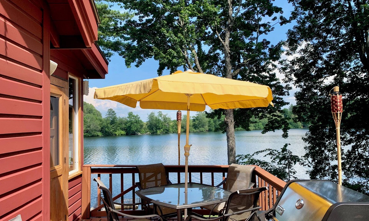 North Egremont House | Sunny Waterfront Cottage with Boats and Fun Lake Toys!