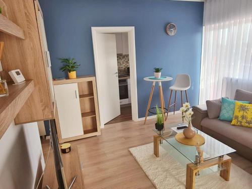 Oradea Apartment | Sunrise apartment - Central 2 Bedrooms & free parking
