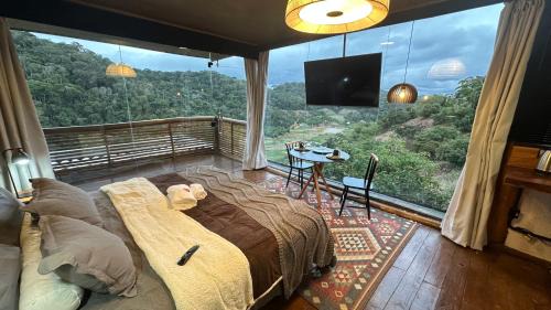 Vitor Hugo Cabin | Sunrise