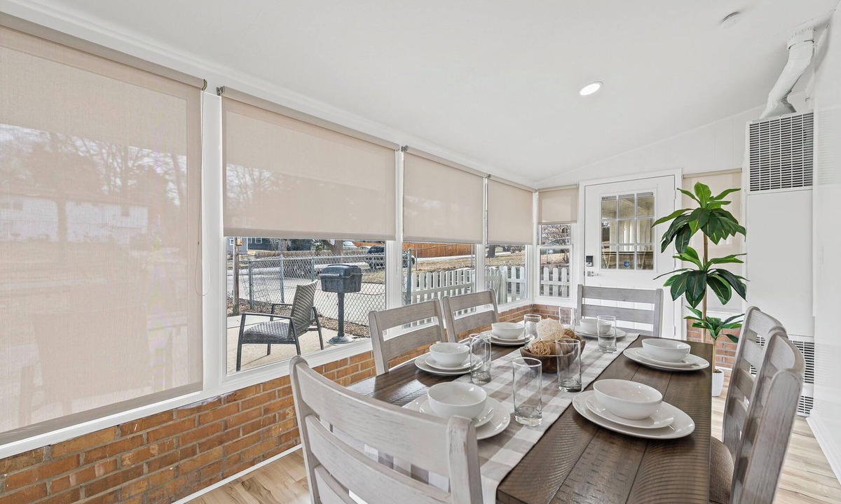 Kansas City Apartment | Sunroom Garden Suite Wi-Fi, Yard, & Pet-Friendly