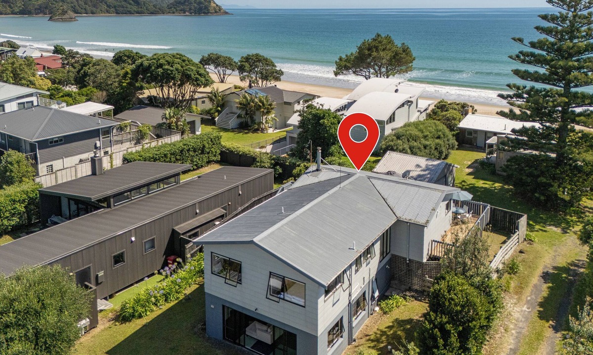 Whangapoua House | Sunseekers Bach - Whangapoua Holiday Home