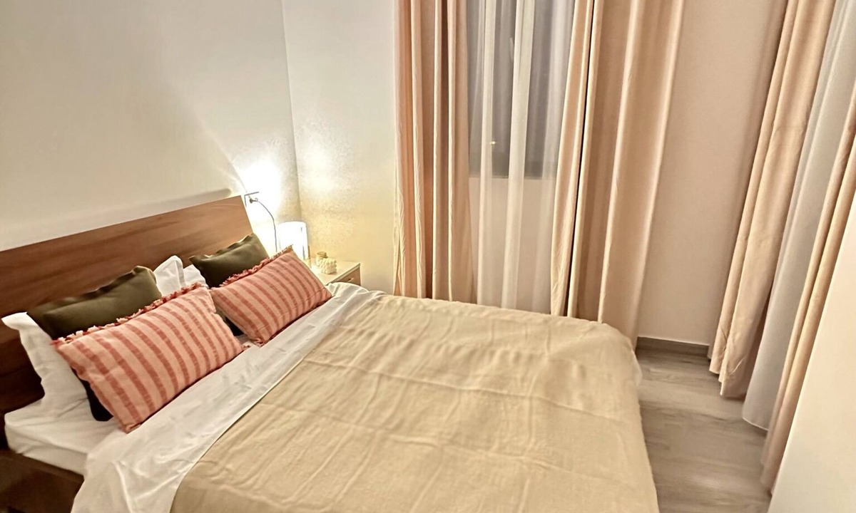 Vitan Apartment | Sunset Apartment - Central Apt with Rooftop Garden