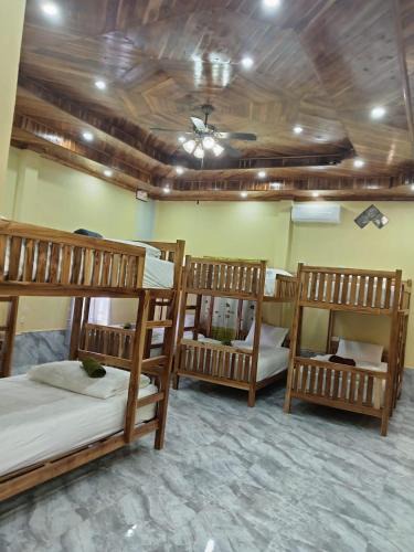 Nong Khiaw Hostel | Sunset Backpackers Hostel