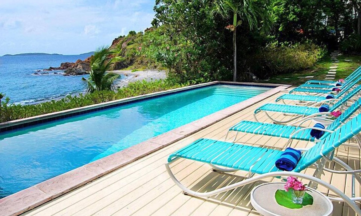 Estate Chocolate Hole and Great Cruz Bay Villa | Sunset Beach: Beachfront Villa! Pool! Hot Tub!