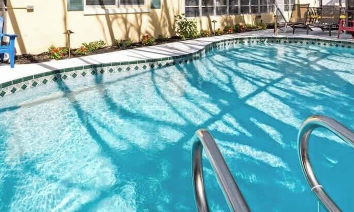 Bay Esplanade House | Sunset Beach House, 3 Bedrooms, Private Pool