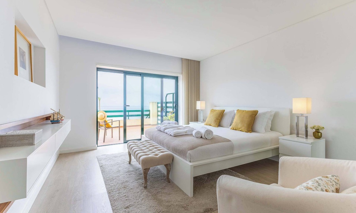 Mina do Azeiche Apartment | Sunset Cliffs with Ocean View by Portugal Active