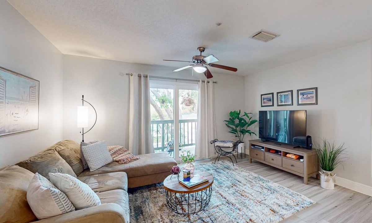 Tropic Condo | Sunset Cove Haven — Spacious Condo with Balcony, Unheated Pool & Hot Tub! 🌞