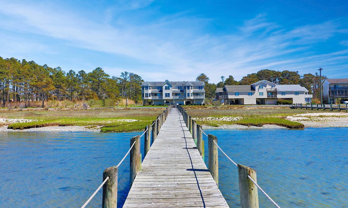 Chincoteague House | Sunset Dreams | Luxury South Main Bayfront w/Pier, Sunset Views, Walk Downtown & Dog Friendly