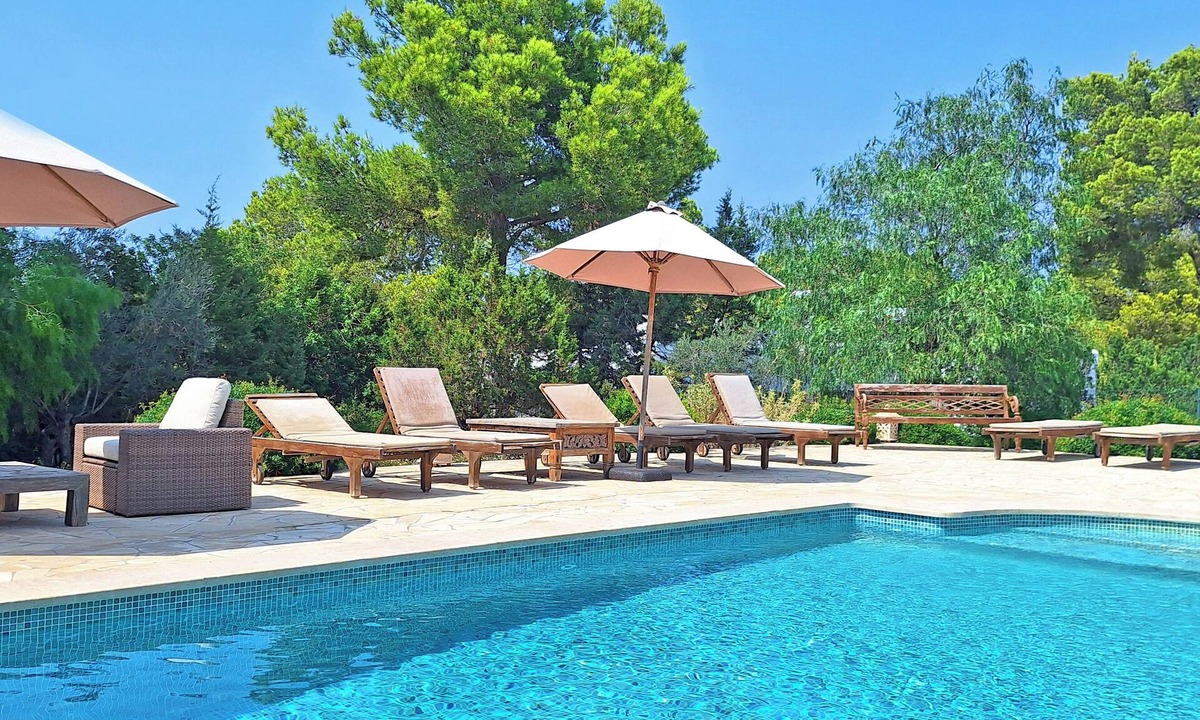 Sant Josep de sa Talaia Villa | Sunset Villa with pool & sea views.