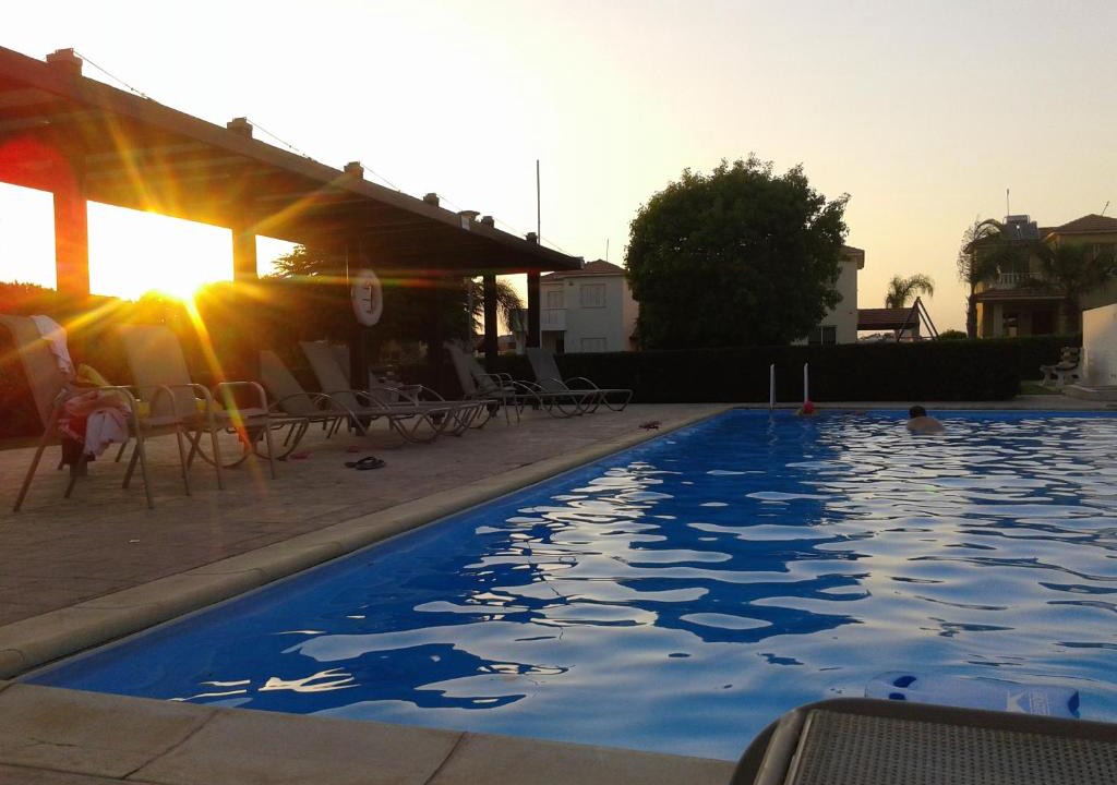 Pervolia House | Sunset Garden Villa