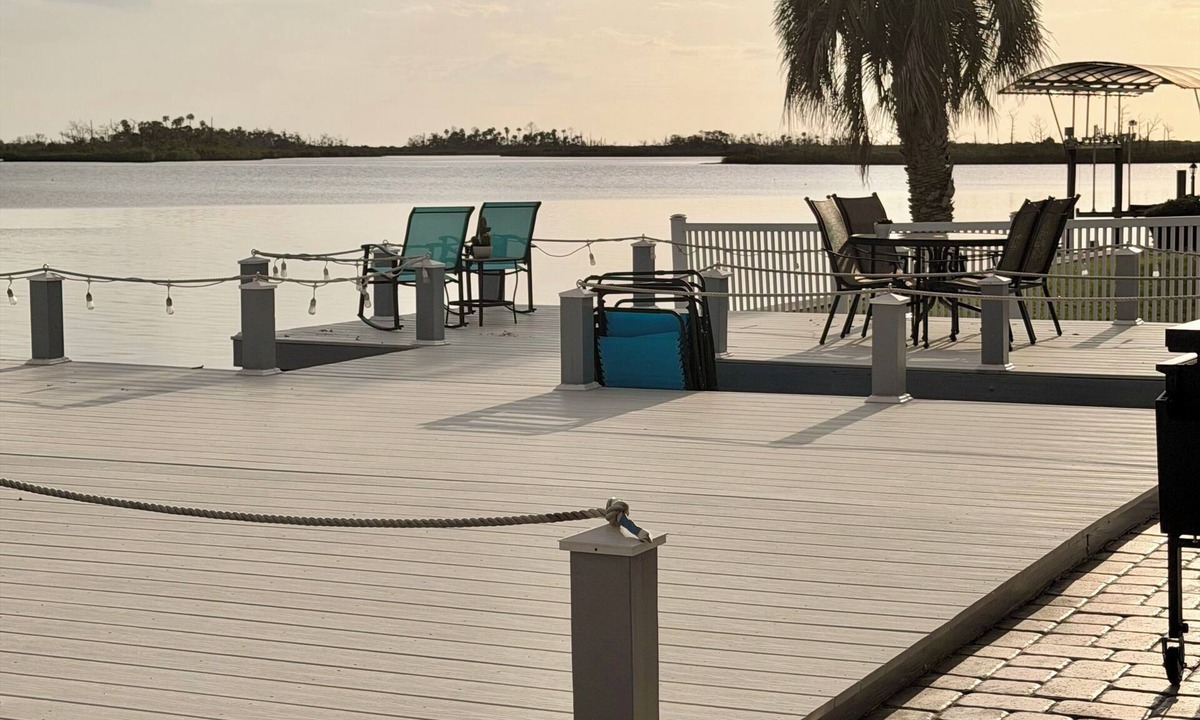 Dixie Shores House | Sunset Haven on the Bay Crystal River