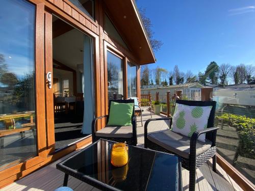 Hamworthy Resort | Sunset Lodge