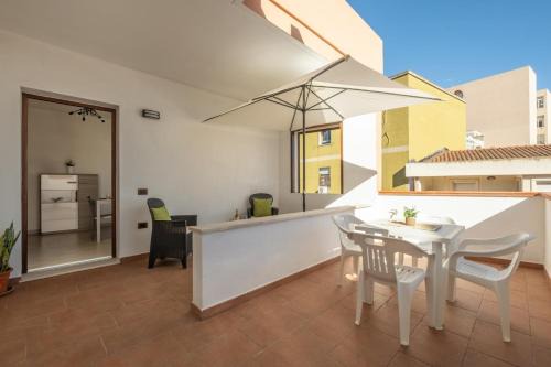 Province of Cagliari Apartment | Sunset Lounge Stay - Spiaggia del Poetto 5min & Terrazza