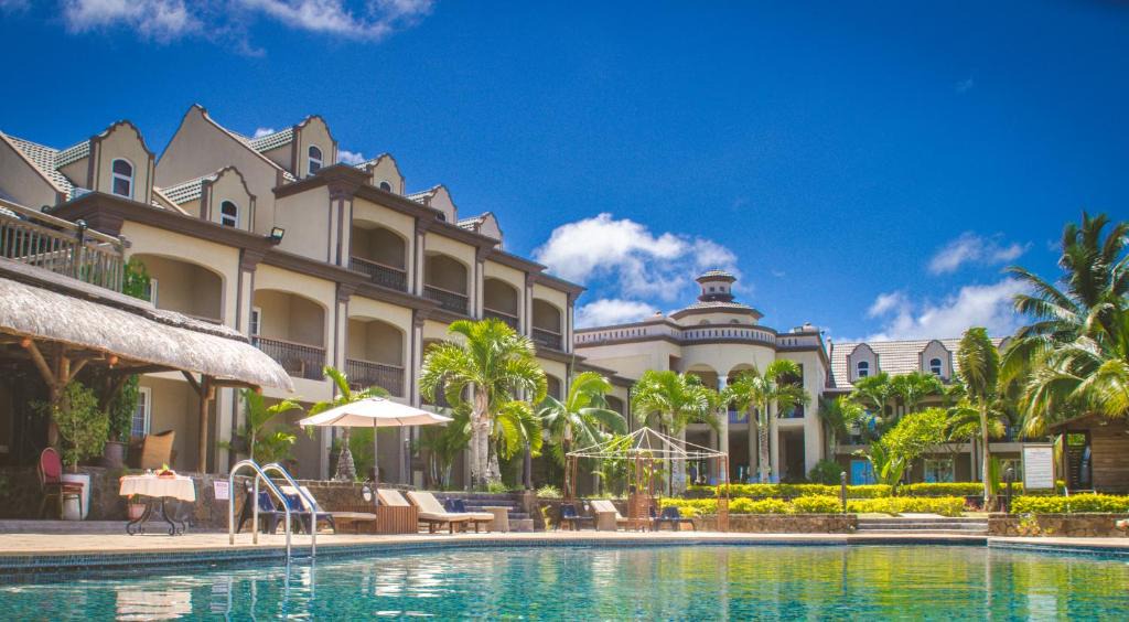 Pointe Aux Piments Hotel | Sunset Reef Resort & Spa