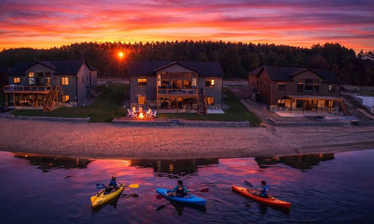 New Lisbon House | Sunset Shore: Private Beach; Garage Bar; Near WI Dells; King Beds, Massage Chair