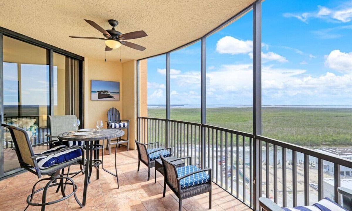 Cape Harbour Condo | Sunset Siesta |Cape Harbour Amazing Sunset View - 2/2 Luxury Condo
