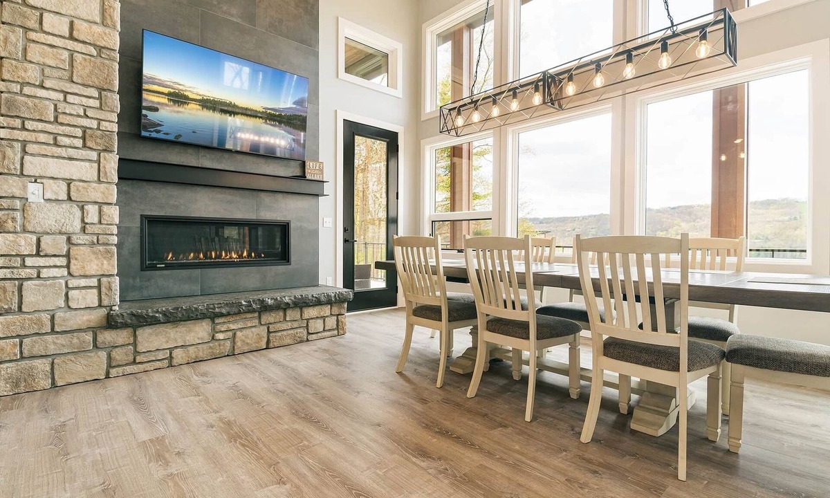 McHenry House | Sunset Sky Lodge